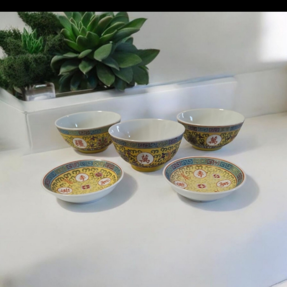 Set Of 5 Vintage Jingdezhen Mun Shou Longevity Famille Rose Rice & Sauce Bowls